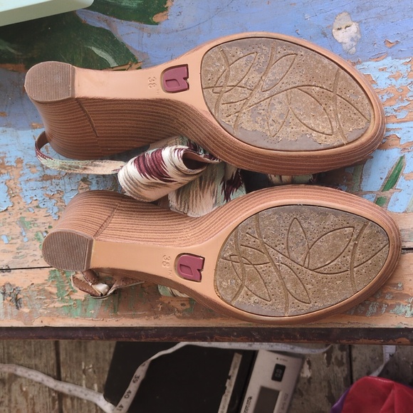 Wedges - Picture 3 of 4